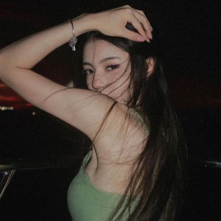 女生联谊会的美女粘球